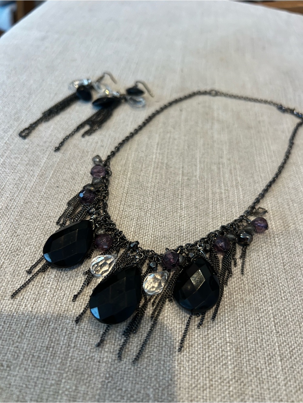 Guess Black & Gray Statement Necklace Set